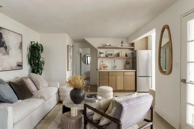 6617 Hillgrove Drive, San Diego, CA 92120