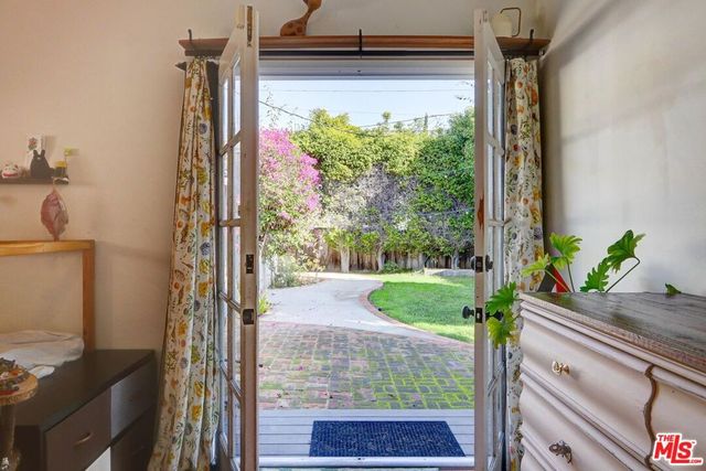 2716 Veteran Avenue, Los Angeles, CA 90064