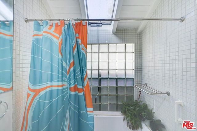 2716 Veteran Avenue, Los Angeles, CA 90064