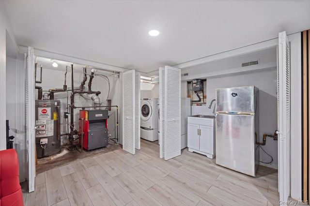29 Crowell Street, Hempstead, NY 11550