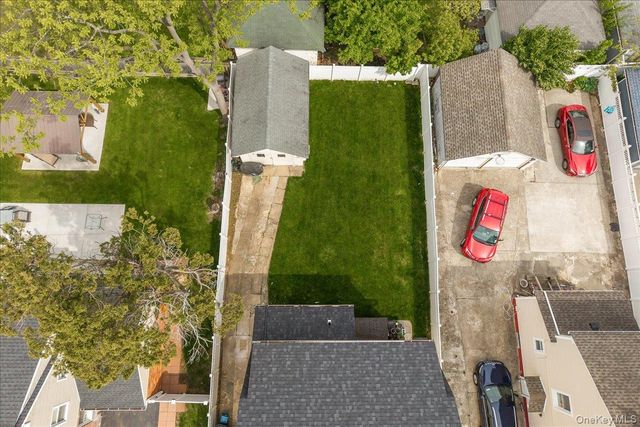 29 Crowell Street, Hempstead, NY 11550