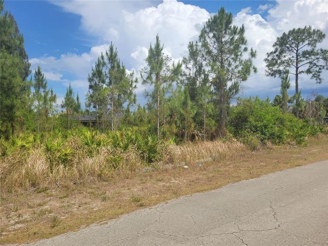 2601 E 10TH STREET, Lehigh Acres, FL 33936