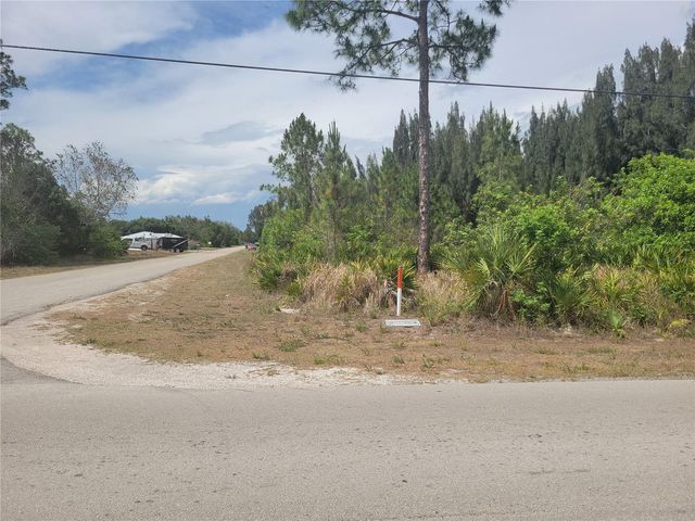 2601 E 10TH STREET, Lehigh Acres, FL 33936