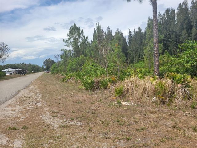 2601 E 10TH STREET, Lehigh Acres, FL 33936
