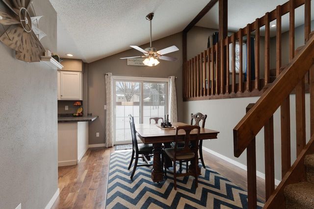 806 Evergreen DRIVE, Holmen, WI 54636