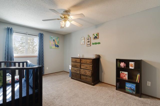 806 Evergreen DRIVE, Holmen, WI 54636