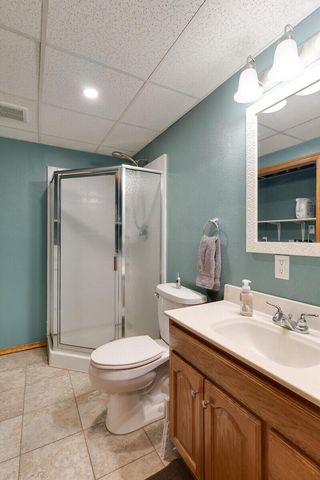 806 Evergreen DRIVE, Holmen, WI 54636