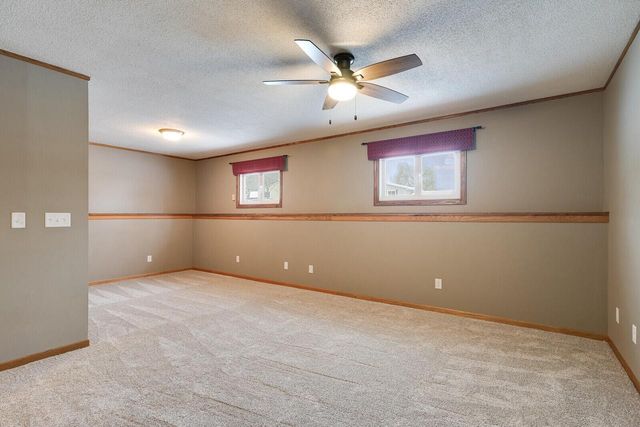 806 Evergreen DRIVE, Holmen, WI 54636