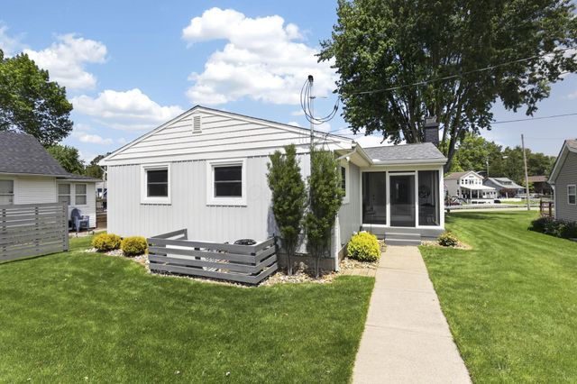 2765 Canal Drive, Millersport, OH 43046
