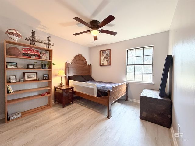 135 Lake Shore Drive, Daphne, AL 36526