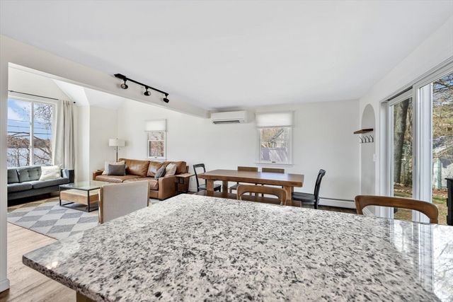 121 Pinecrest Beach Dr, Falmouth, MA 02536