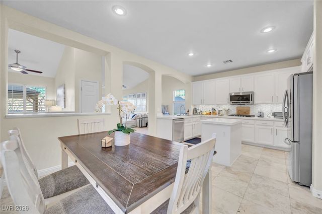 2306 Tedesca Dr., Las Vegas, NV 89052