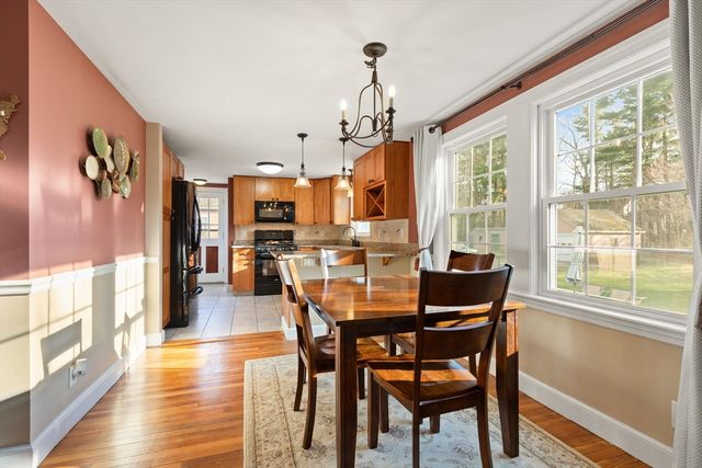 11 Hoover Rd, Walpole, MA 02081