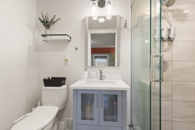 11 Hoover Rd, Walpole, MA 02081