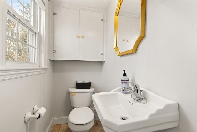 11 Hoover Rd, Walpole, MA 02081