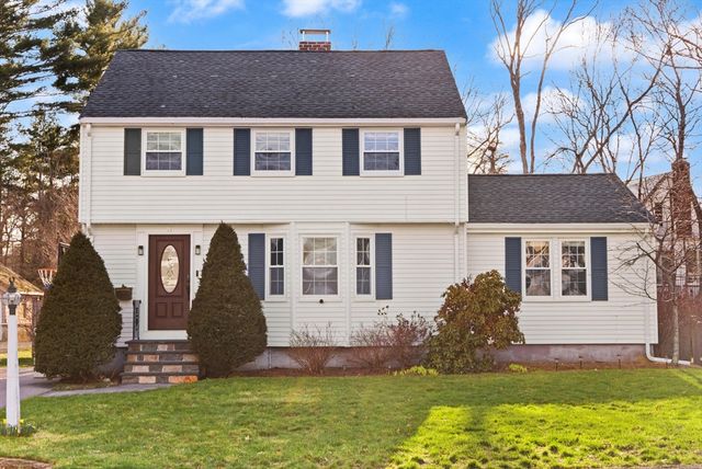 11 Hoover Rd, Walpole, MA 02081