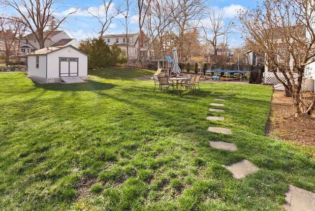 11 Hoover Rd, Walpole, MA 02081