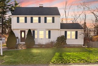 11 Hoover Rd, Walpole, MA 02081