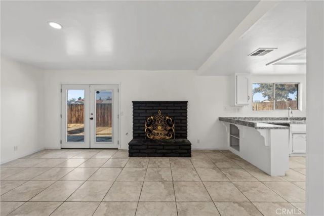 13802 Red Hill, Victorville, CA 92395