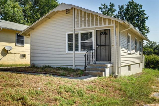 4517 Lawn Avenue, Kansas City, MO 64130