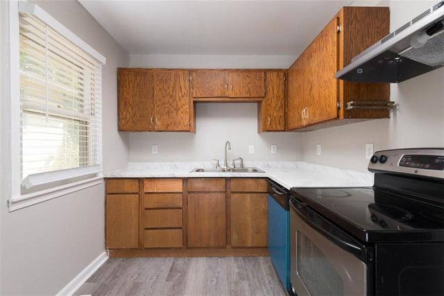 4517 Lawn Avenue, Kansas City, MO 64130