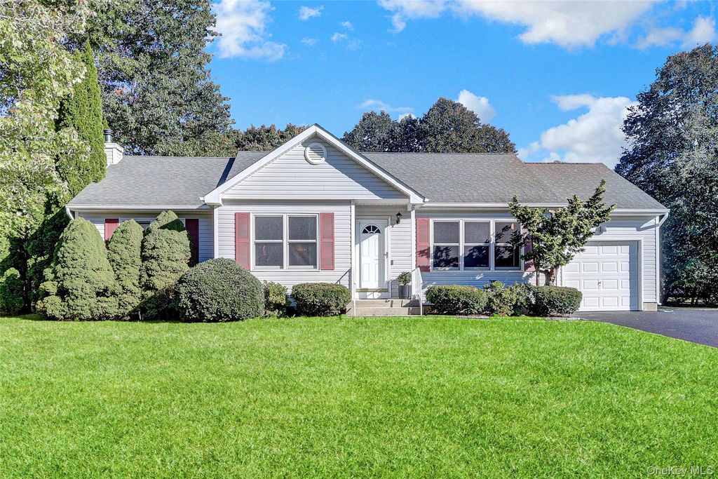 230 Baywood Drive, Baiting Hollow, NY 11933