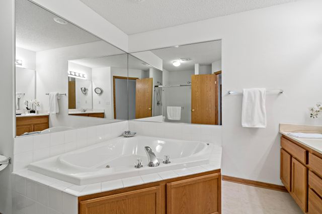 8839 Hastings Circle NE, Blaine, MN 55449