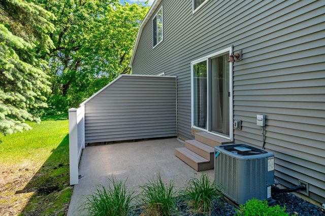 8839 Hastings Circle NE, Blaine, MN 55449