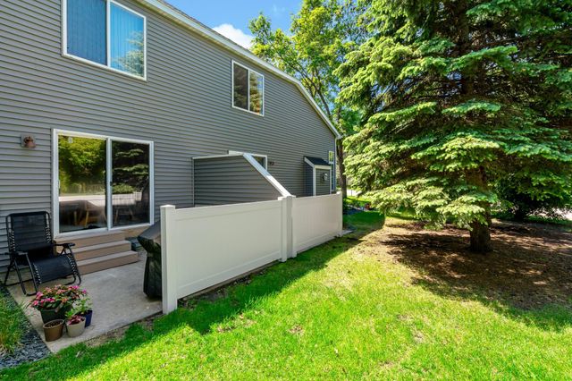 8839 Hastings Circle NE, Blaine, MN 55449