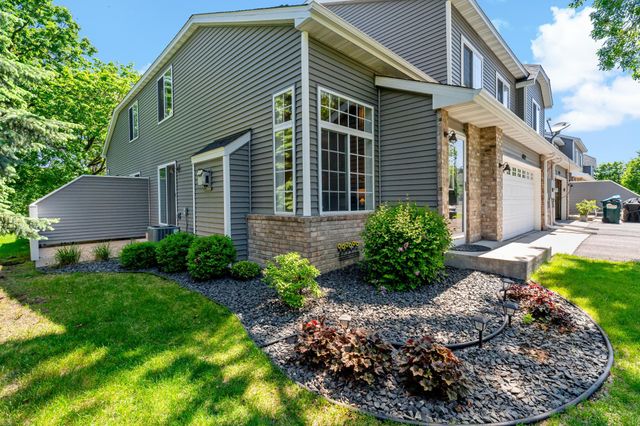 8839 Hastings Circle NE, Blaine, MN 55449