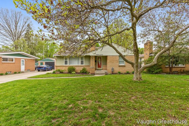 1501 Carlton Avenue, Grand Rapids, MI 49505