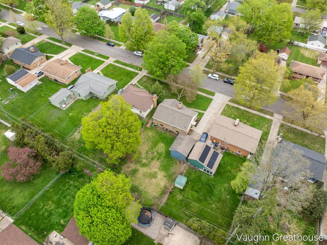 1501 Carlton Avenue, Grand Rapids, MI 49505
