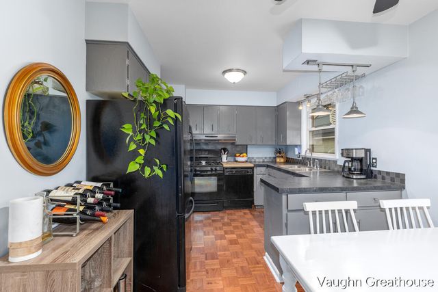 1501 Carlton Avenue, Grand Rapids, MI 49505