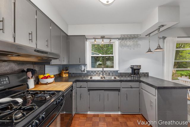 1501 Carlton Avenue, Grand Rapids, MI 49505
