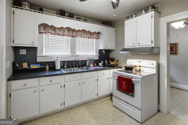 791 Park Avenue SE, Lindale, GA 30147