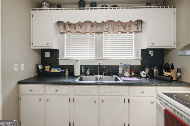 791 Park Avenue SE, Lindale, GA 30147