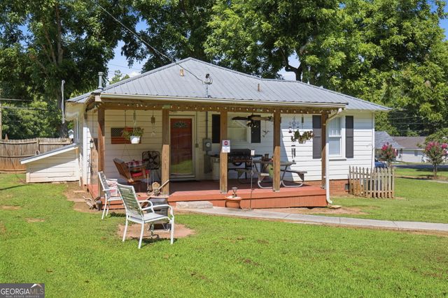 791 Park Avenue SE, Lindale, GA 30147
