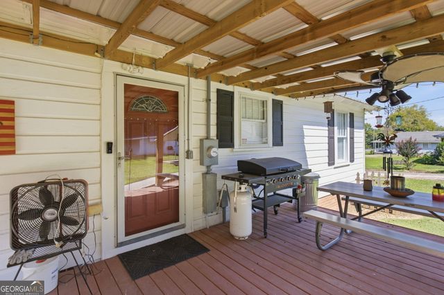791 Park Avenue SE, Lindale, GA 30147