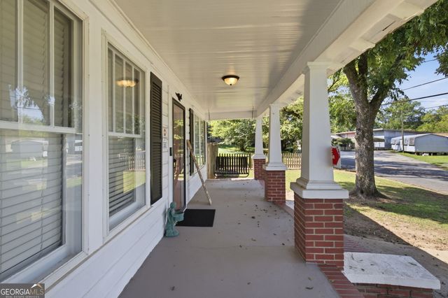 791 Park Avenue SE, Lindale, GA 30147