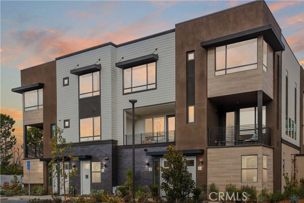 23 Bigsby Drive, Stanton, CA 90680