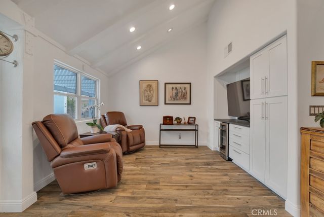 6305 Crebs, Tarzana, CA 91335