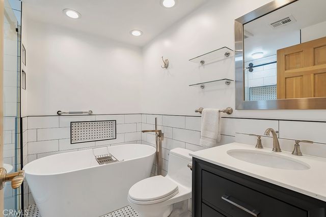 6305 Crebs, Tarzana, CA 91335