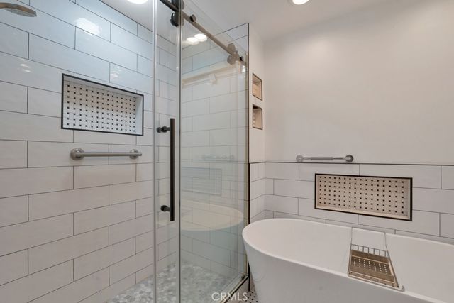 6305 Crebs, Tarzana, CA 91335