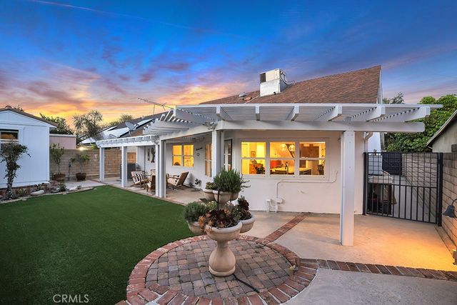 6305 Crebs, Tarzana, CA 91335