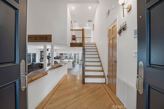 6305 Crebs, Tarzana, CA 91335