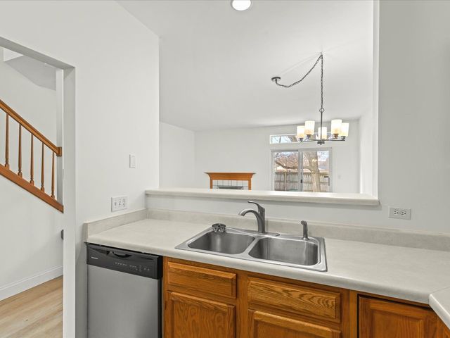 209 Huntington Court, Oswego, IL 60543