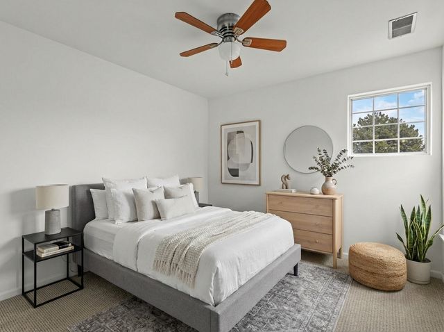 209 Huntington Court, Oswego, IL 60543