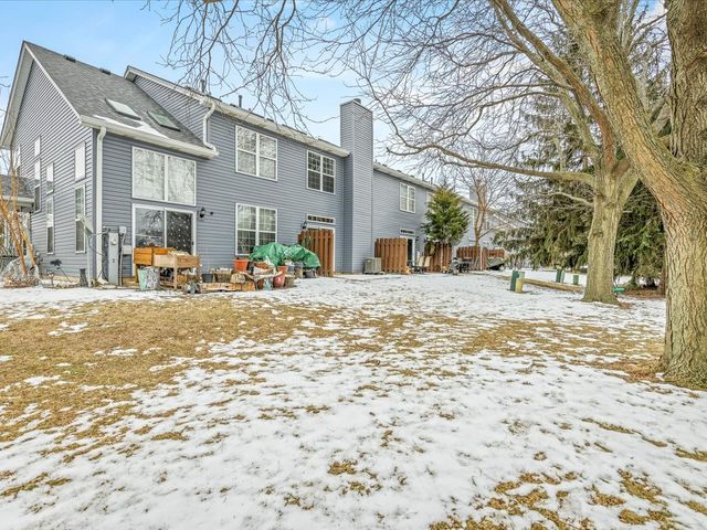 209 Huntington Court, Oswego, IL 60543