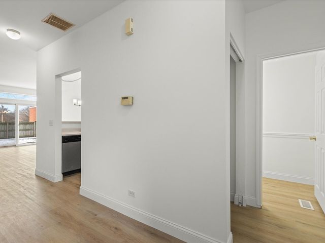 209 Huntington Court, Oswego, IL 60543