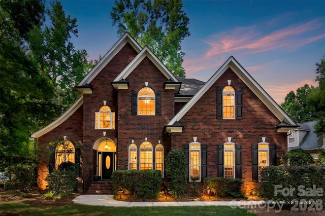 1703 Caddy Court, Matthews, NC 28104